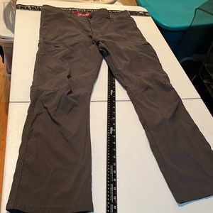 Wrangler size 36x30 green cargo hiking pant Climate Control unisex